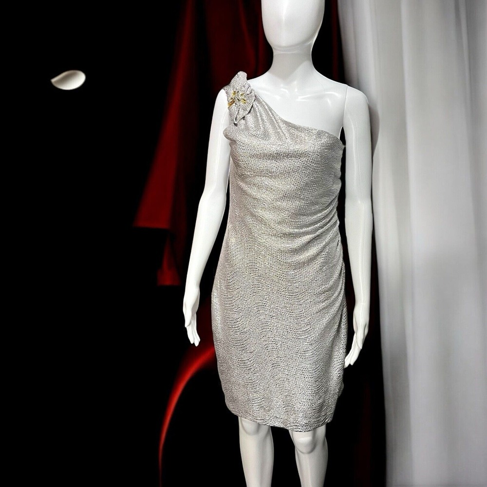 Max And Cleo Formal Dress‎ Silver Metallic Size 8 Ruched Side Zip Bodycon Midi
